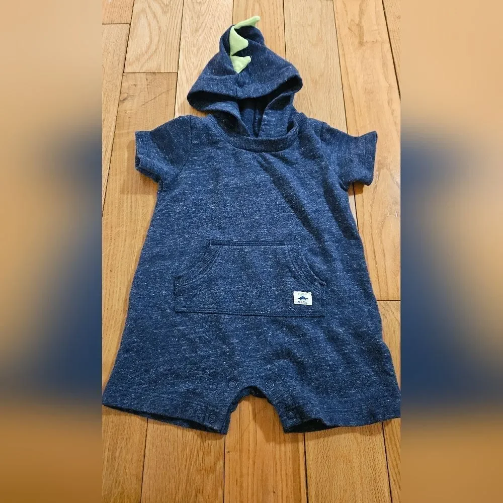 Carter's Baby Boy One-Piece Outfit Size 9 Months